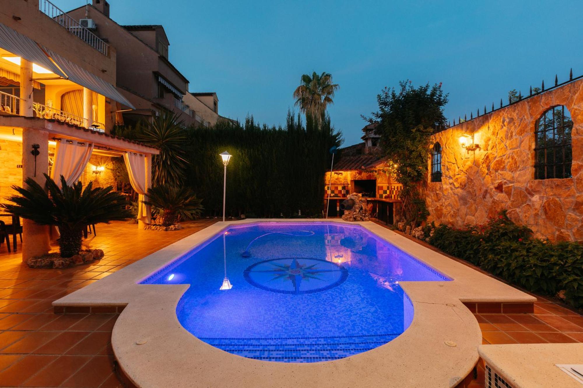 Chalet, Villa Rodeada De Naturaleza Piscina A Doce Klm De Valencia Y 7 Del Aeropuerto المظهر الخارجي الصورة